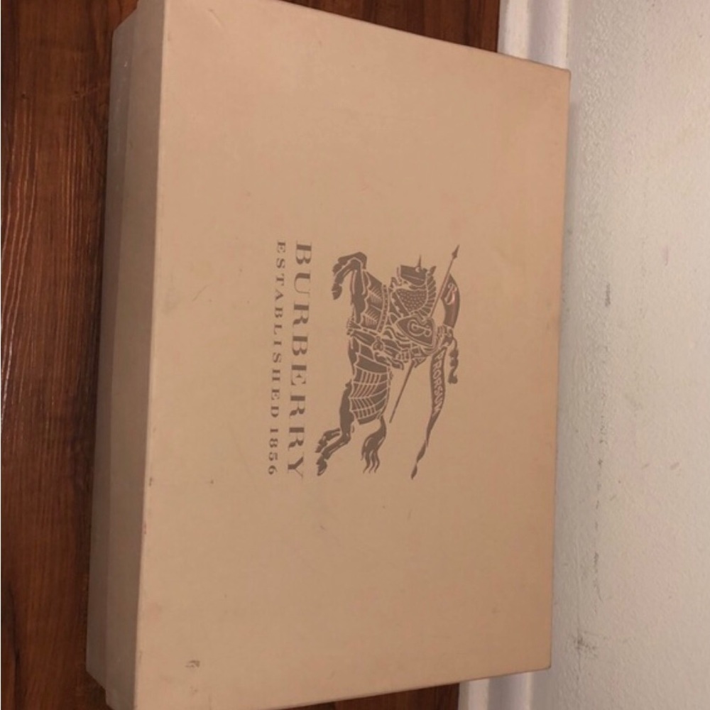 Burberry rain boots size 36 USA 6. - Picture 4 of 6